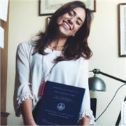 Offro lezioni e conversazioni in inglese per individuali e piccoli gruppi. laureata in lingue, economia in inglese, ho vissuto diversi anni in Australia, Canada e Irlanda